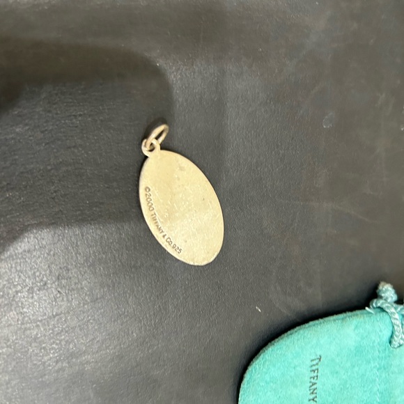 Silver Tiffany pendant.  Stamped silver yr 2000 - Picture 3 of 3